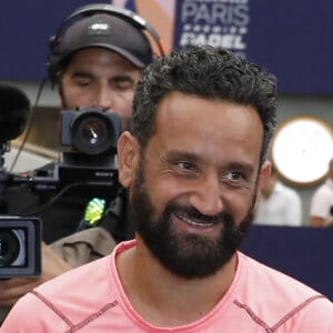 Cyril Hanouna - Rencontre d'exhibition sur le central de Roland-Garros, Cyril Hanouna et Benjamin Tison contre Arnaud Clément et Sylvain Wiltord lors du premier Padel Major organisé par la Fédération Française de Tennis en collaboration avec Qatar Sports Investments (QSI) et sous la gouvernance de la Fédération International de Padel (FIP) à Paris le 17 juillet 2022. © Marc Ausset-Lacroix/Bestimage