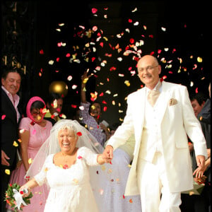 Mariage de Mimie Mathy et Benoist Gérard en la mairie de Neuilly Sur Seine. © Guillaume Gaffiot / Bestimage