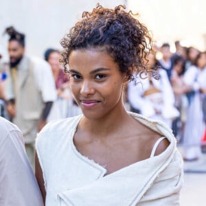 Tina Kunakey - Mariage de Simon Porte Jacquemus et Marco Maestri à Charleval, France, le 27 août 2022. 