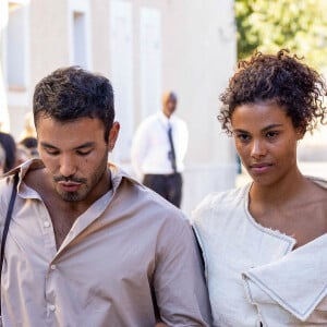 Victor Santiago et son amie Tina Kunakey - Mariage de Simon Porte Jacquemus et Marco Maestri à Charleval, France, le 27 août 2022.