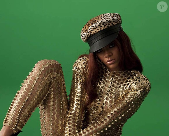 Rihanna pour la promo de son prochain clip Rude Boy