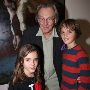 Gérard Garouste et ses petits enfants - Vernissage de l'Exposition Gérard Garouste au Centre Pompidou à Paris, France, le 7 Septembre 2022. Cette rétrospective de l'artiste se tiendra du 7 Septembre 2022 au 2 Janvier 2023 © Bertrand Rindoff / Bestimage 