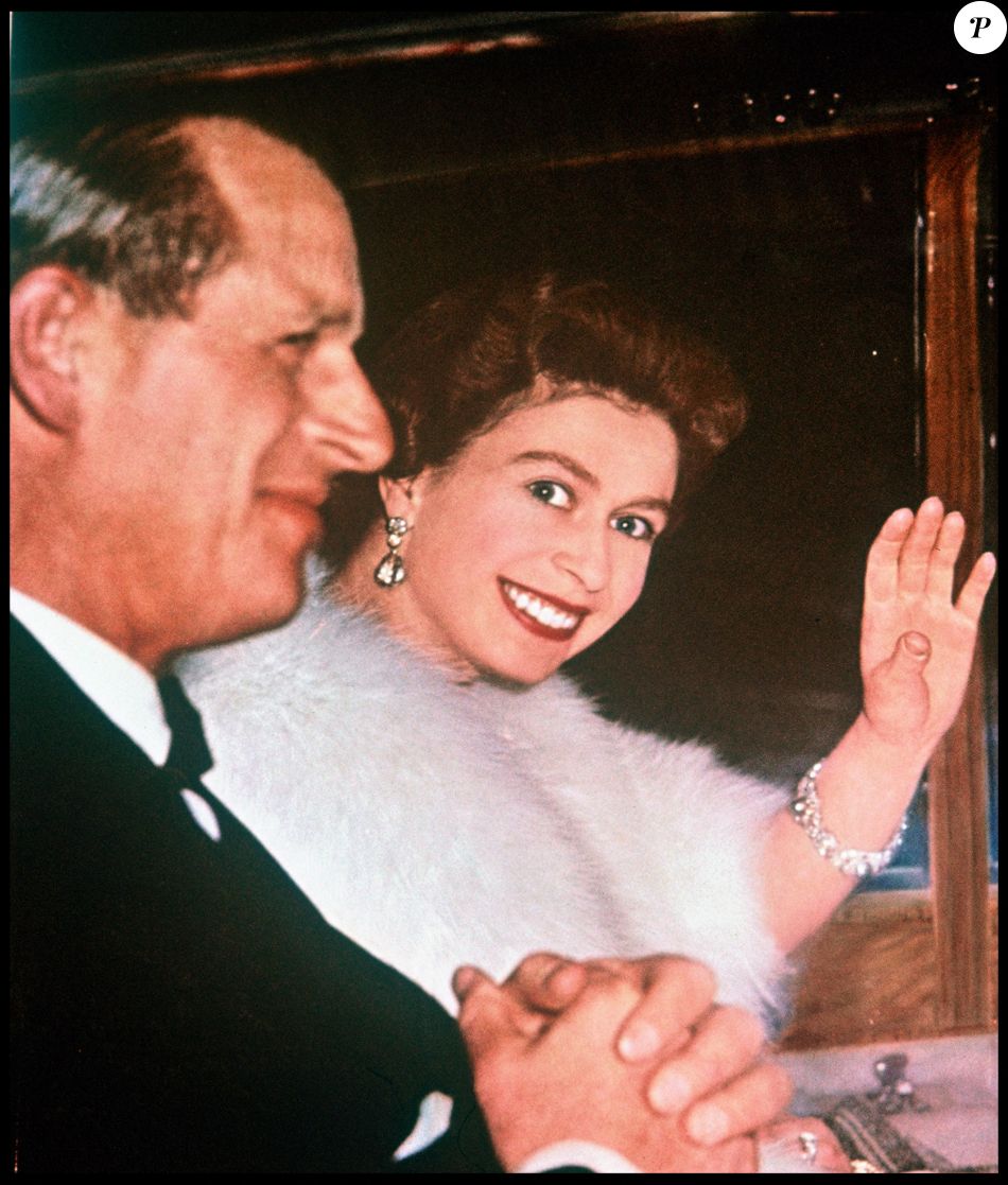 Le cercueil de la reine Elizabeth II d'Angleterre est exposé au public