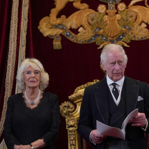 La reine consort Camilla Parker Bowles, le roi Charles III d'Angleterre - Personnalités lors de la cérémonie du Conseil d'Accession au palais Saint-James à Londres, pour la proclamation du roi Charles III d'Angleterre. Le 10 septembre 2022