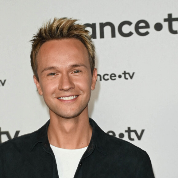 Cyril Féraud au photocall pour la conférence de presse de rentrée de France TV à la Grande Halle de la Villette à Paris, France, le 6 juillet 2022. © Coadic Guirec/Bestimage 