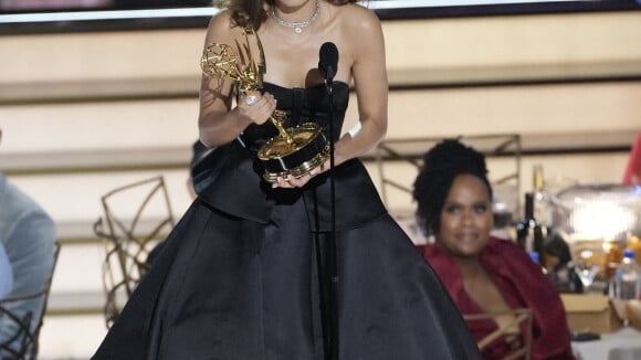 Emmy Awards 2022 : Zendaya majestueuse et en larmes pour son sacre, face aux autres gagnants