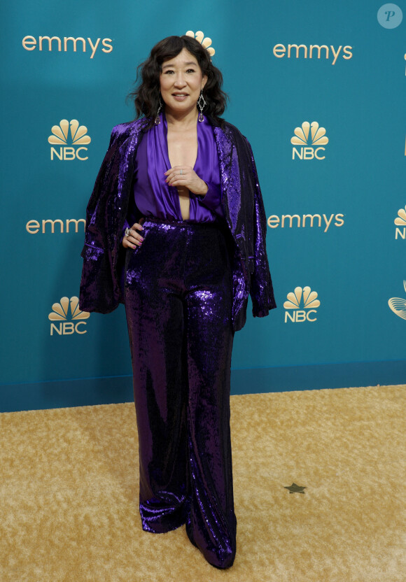 Sandra Oh arrivant à la 74e cérémonie des Emmy Awards à Los Angeles le 12 septembre 2022