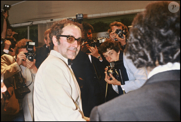 Archives - Jean-Luc Godard présente son film "Passion" au Festival de Cannes.