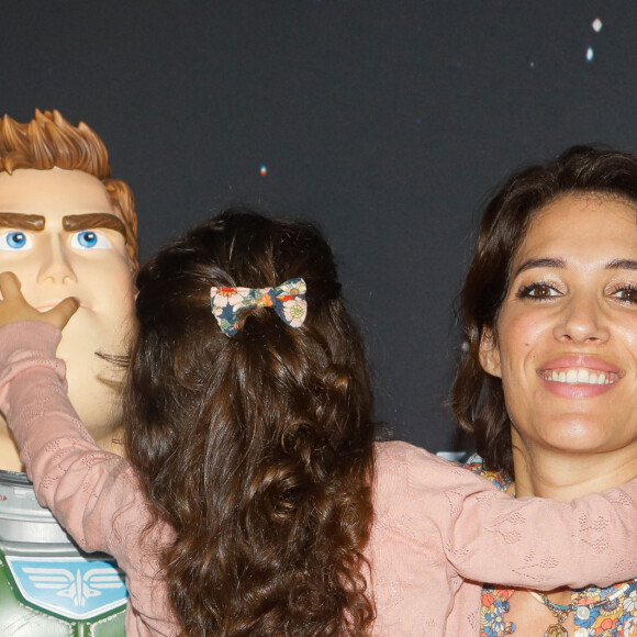 Laurie Cholewa et sa fille - Avant-première du film "Buzz l'éclair" à l'UGC Normandie à Paris, France, le 19 juin 2022. © Christophe Clovis / Bestimage