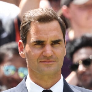 Roger Federer - Les légendes du tennis fêtent le 100 ème anniversaire du Centre Court du tournoi de Wimbledon, en marge du championnat. Londres. Le 3 juillet 2022.