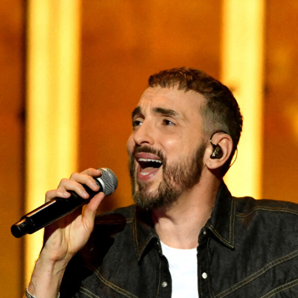 Christophe Willem durant l'enregistrement de l'émission de télévision "La Grande Battle Musicale", dans le théâtre antique d'Orange, diffusée le 18 août sur M6. © Bruno Bebert / Bestimage 