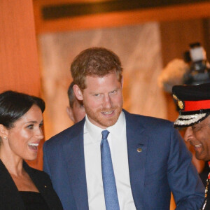 Le prince Harry, duc de Sussex et Meghan Markle, duchesse de Sussex quittent la soirée WellChild Awards à Londres le 4 septembre 2018. 