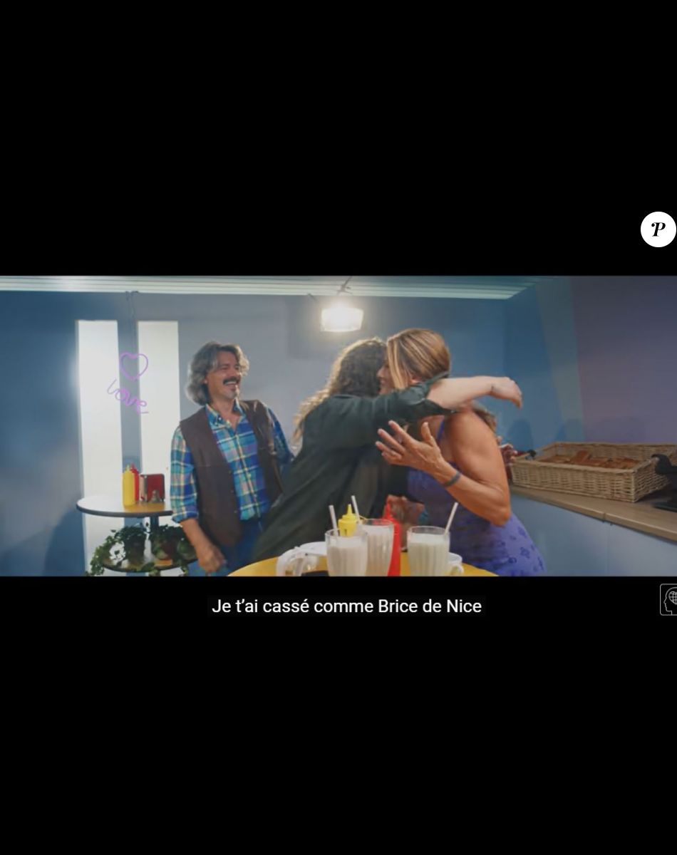 Julien Doré surpris par Bigflo et Oli dans le clip de "Coup de vieux"