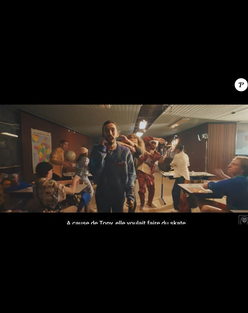 Julien Doré surpris par Bigflo et Oli dans le clip de "Coup de vieux"