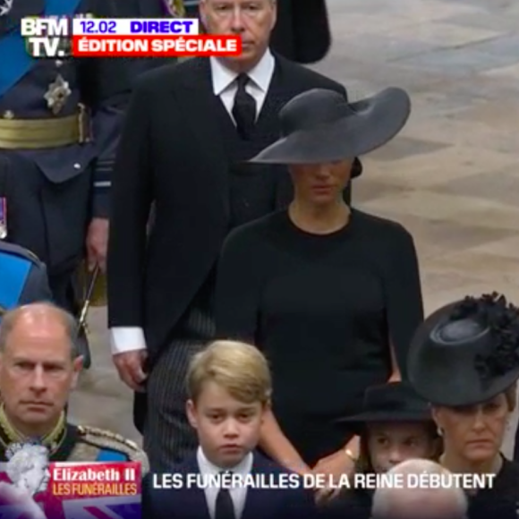 Kate Middleton, le prince William, Charlotte et George lors de leur entrée à l'abbaye de Westminster à Londres le lundi 19 septembre 2022