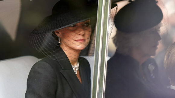 Funéraillles d'Elizabeth II : Kate Middleton toute en dignité aux côtés de ses enfants, Charlotte et George