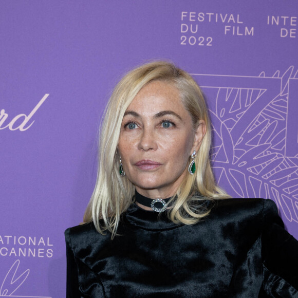 Emmanuelle Béart - Photocall du dîner du 75ème Festival International du Film de Cannes. Le 24 mai 2022 © Olivier Borde / Bestimage 
