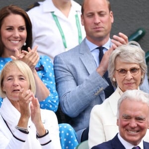 Le prince William, duc de Cambridge, et Catherine (Kate) Middleton, duchesse de Cambridge, dans les tribunes du tournoi de Wimbledon le 5 juillet 2022.