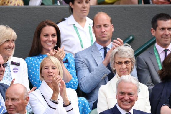 Le prince William, duc de Cambridge, et Catherine (Kate) Middleton, duchesse de Cambridge, dans les tribunes du tournoi de Wimbledon le 5 juillet 2022.