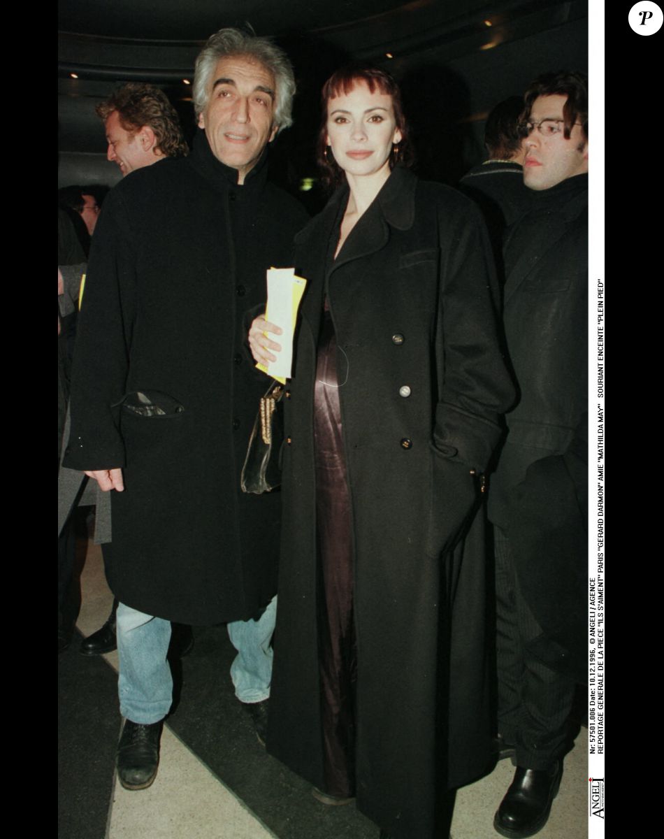 Gérald Darmon et Mathilda May lors de la représentation de la pièce Ils s'aiment en 1996
