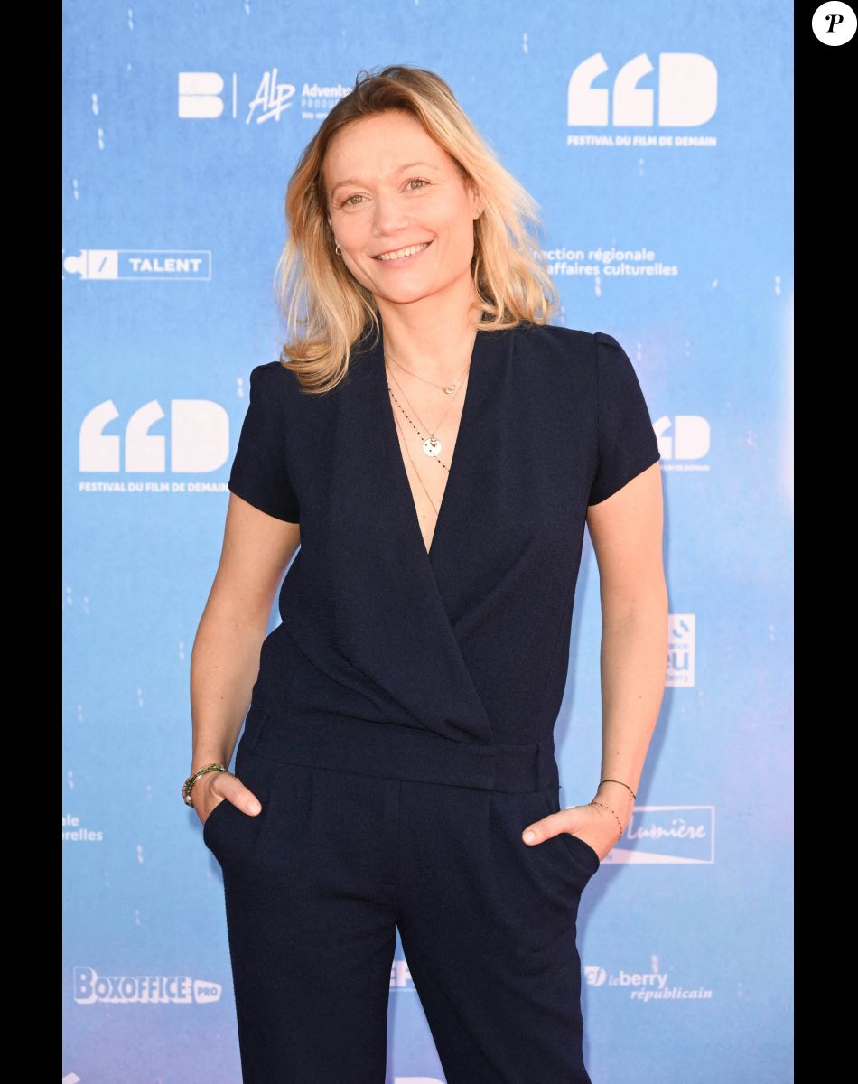 Caroline Vigneaux au photocall de la première édition du Festival du Film de Demain au Ciné Lumière à Vierzon, France, le 4 juin 2022. © Coadic Guirec/Bestimage