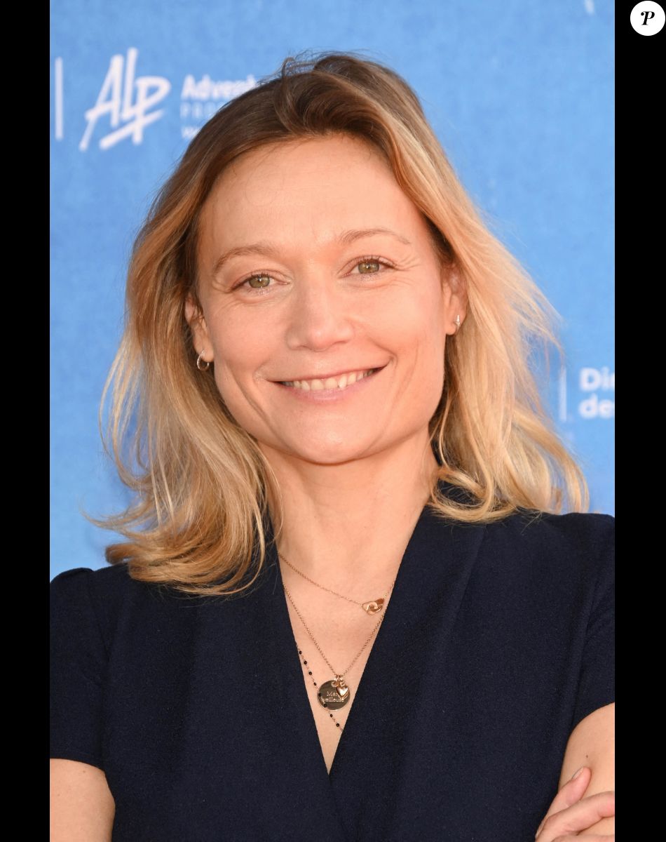 Caroline Vigneaux au photocall de la première édition du Festival du Film de Demain au Ciné Lumière à Vierzon, France, le 4 juin 2022. © Coadic Guirec/Bestimage