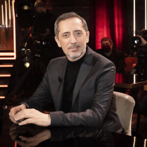 Gad Elmaleh - Sur le plateau de l'émission On Est En Direct (OEED) du samedi 29/01/2022, présentée par L.Salamé et L.Ruquier et diffusée en direct sur France 2 - Paris 29/01/2022 - © Jack Tribeca / Bestimage 