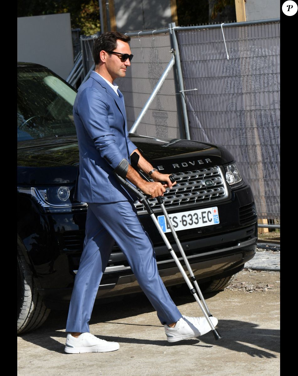 Roger Federer - Les légendes du tennis fêtent le 100 ème anniversaire du Centre Court du tournoi de Wimbledon, en marge du championnat. Londres. Le 3 juillet 2022.