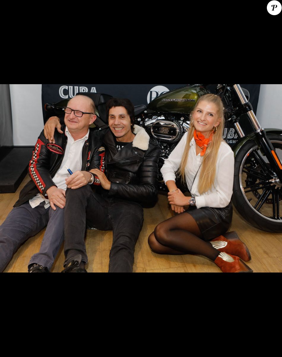 Jean-Luc Lahaye et guest - Soirée de présentation des nouveautés de la marque Harley Davidson au showroom Beaumarchais à Paris, France, le 22 septembre 2022. © Christophe Clovis/Bestimage