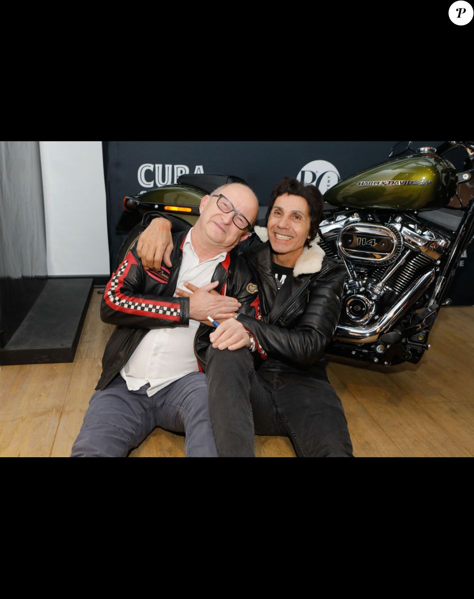 Jean-Luc Lahaye et guest - Soirée de présentation des nouveautés de la marque Harley Davidson au showroom Beaumarchais à Paris, France, le 22 septembre 2022. © Christophe Clovis/Bestimage