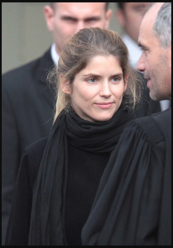 Alice Taglioni lors des obsèques de Jocelyn Quivrin en 2009.