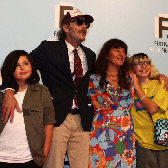 Romane Bohringer, Philippe Rebbot et leurs enfants Raoul et Rose à la projection des trois premiers épisodes de la fiction "L’amour flou" lors de la 23ème édition du Festival de la Fiction tv de la Rochelle 2021 à La Rochelle, France, le 15 septembre 2021. © Jean-Marc Lhomer/Bestimage