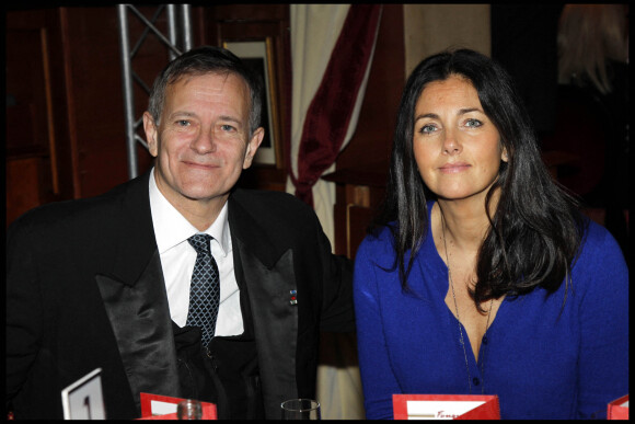 Francis Huster et Cristiana Reali - Dîner des stars au Fouquet's à Paris donné par le docteur Pierre Huth au profit du dépistage du cancer à l'institut Fournier, le 14 novembre 2011