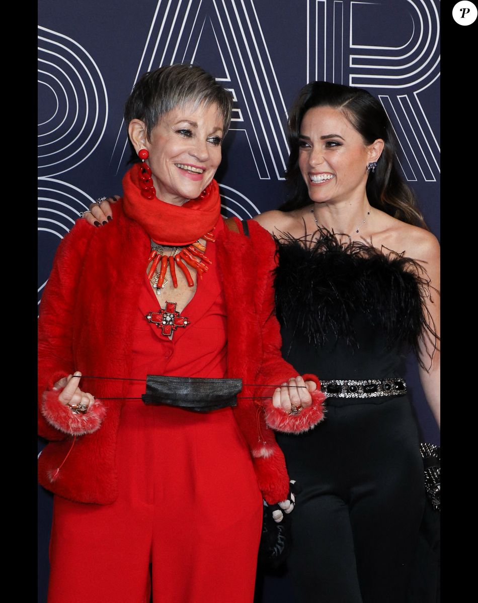 Capucine Anav et Isabelle Morini-Bosc - Photocall de la 47ème édition de la cérémonie des César à l'Olympia à Paris, le 25 février 2022. © Borde-Jacovides/Bestimage