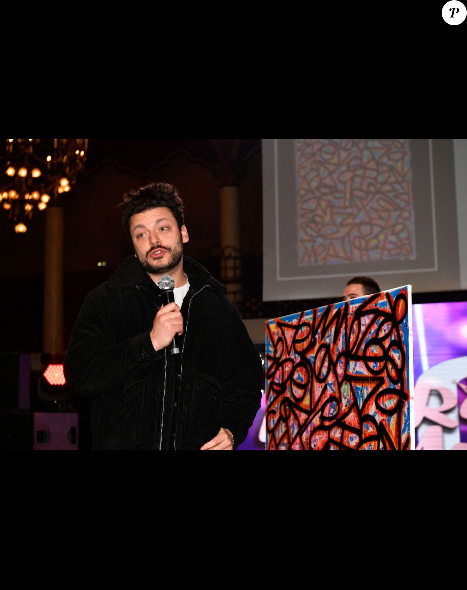 Exclusif - Kev Adams lors de la soirée de gala d'exception pour les 10 ans de l'association "Les Rois du monde" (LRDM) à la salle Wagram à Paris le 14 mars 2022. © Rubens Hazon / Bestimage