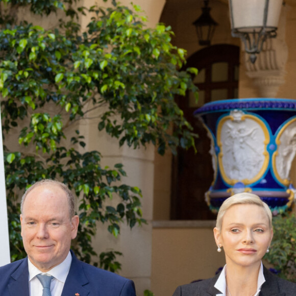 Louis Ducruet, la princesse Stéphanie de Monaco, le prince Albert II de Monaco et la princesse Charlène de Monaco lors de la conférence de présentation des célébrations du centenaire de la naissance du Prince Rainier III de Monaco au Palais de Monaco, le 28 septembre 2022. La Princesse Stéphanie sera en charge, avec le Prince Albert II, des événements qui se dérouleront en 2023. De nombreuses personnalités monégasques font également partie du comité d'organisation. © Olivier Huitel/Pool Restreint Monaco/Bestimage 