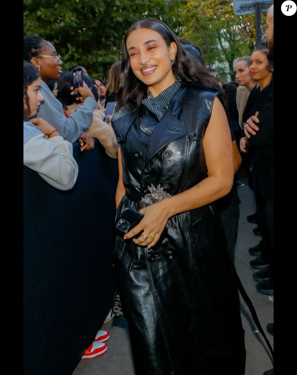 Camelia Jordana - Arrivées au défilé Acne Studios Collection Femme Prêt-à-porter Printemps/Eté 2023 lors de la Fashion Week de Paris, France, le 28 septembre 2022. © Veeren-Clovis/Bestimage