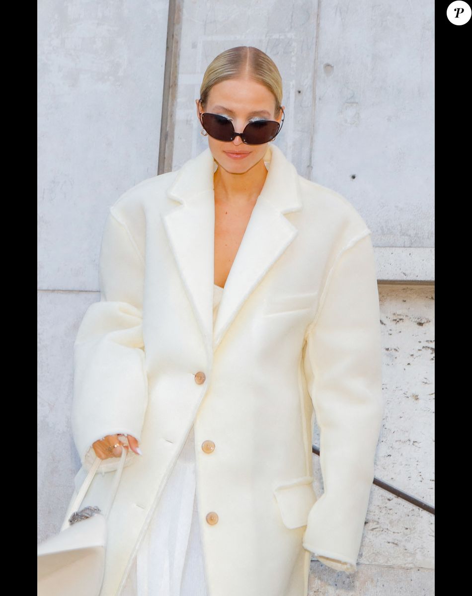 Guest - Arrivées au défilé Acne Studios Collection Femme Prêt-à-porter Printemps/Eté 2023 lors de la Fashion Week de Paris, France, le 28 septembre 2022. © Veeren-Clovis/Bestimage