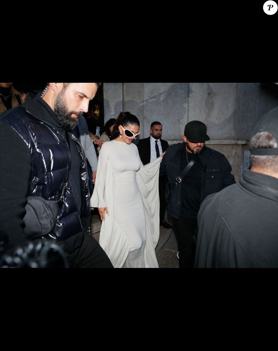 Kylie Jenner - Sorties du défilé Acne Studios Collection Femme Prêt-à-porter Printemps/Eté 2023 lors de la Fashion Week de Paris, France, le 28 septembre 2022. © Veeren-Clovis/Bestimage