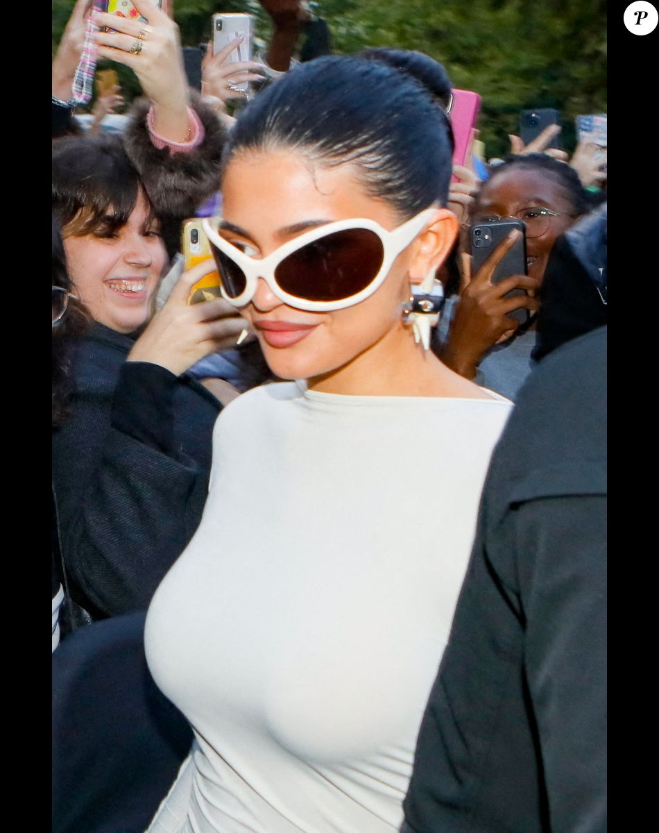Kylie Jenner - Arrivées au défilé Acne Studios Collection Femme Prêt-à-porter Printemps/Eté 2023 lors de la Fashion Week de Paris, France, le 28 septembre 2022. © Veeren-Clovis/Bestimage