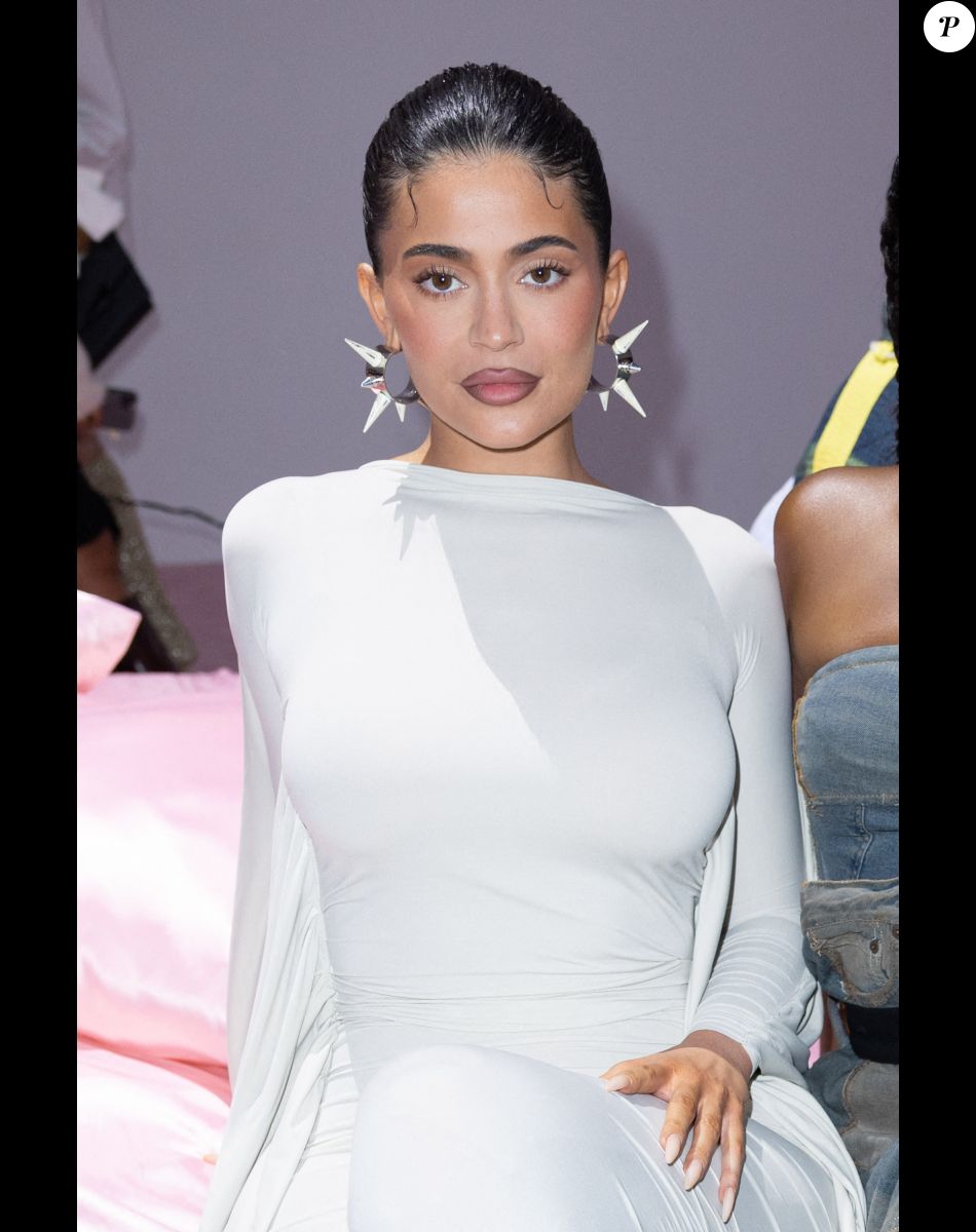 Kylie Jenner - Photocall du défilé de mode prêt-à-porter printemps-été 2023 Femmes "Acne Studios" lors de la fashion week de Paris. Le 28 septembre 2022 © Olivier Borde / Bestimage