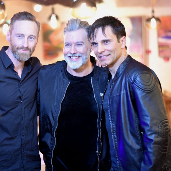 Exclusif - Frank Delay, Chris Keller, Allan Théo - Le groupe Génération Boys Band donne un concert privé au restaurant Gipsy Motel à Paris, le 23 novembre 2021. © Rachid Bellak/Bestimage