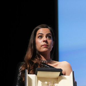 Anouchka Delon (Robe Elie Saab) - Remise de la Palme d'Honneur à Alain Delon lors du 72ème Festival International du Film de Cannes. On may 19th 2019 © Jacovides-Moreau / Bestimage 