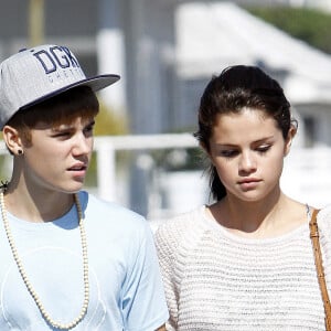Selena Gomez et Justin Bieber sur la plage de Malibu. Le 23 septembre 2011.