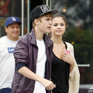 Justin Bieber et Selena Gomez font du shopping à Los Angeles. Le 16 septembre 2011.