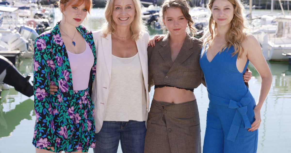 Claire Romain,Catherine Marchal, Axelle Dodier, Florence Coste (Ici