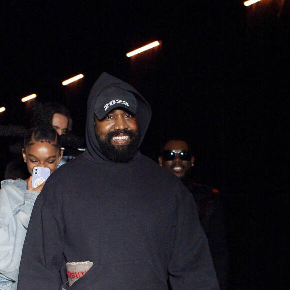Kanye West (Ye) - Arrivées au défilé Balenciaga, Collection Femme Prêt-à-porter Printemps/Eté 2023, lors de la Fashion Week de Paris. Le 2 octobre 2022. @ Da Silva-Perusseau/Bestimage