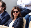 Anne Hidalgo et son mari Jean-Marc Germain dans les tribunes lors des Internationaux de France de Tennis de Roland Garros 2022. Paris, le 5 juin 2022. © Dominique Jacovides/Bestimage 