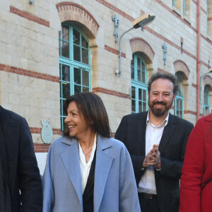 Jean-Marc Germain, le mari de Anne Hidalgo - Anne Hidalgo, maire de Paris et candidate PS pour l'élection présidentielle 2022 vote à Paris pour le premier tour le 10 avril 2022. © Giancarlo Gorassini / Bestimage 