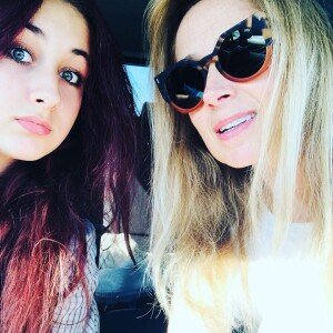 Lara Fabian avec sa fille unique Lou, mère et fille sont très proches et partagent la passion pour la cuisine